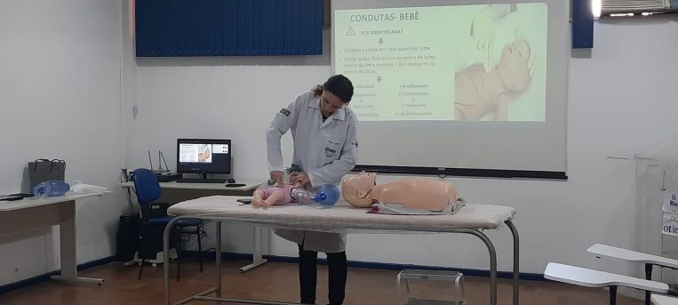 CURSO BLS NA OTICS BANGU