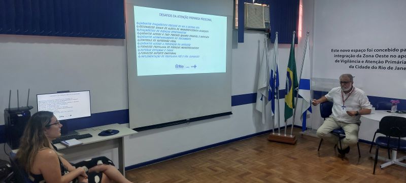 Atenção Primária Prisional (APP), treinamento do manejo de HIV, com objetivo de atualizar quanto às práticas clinicas no manejo do HIV.