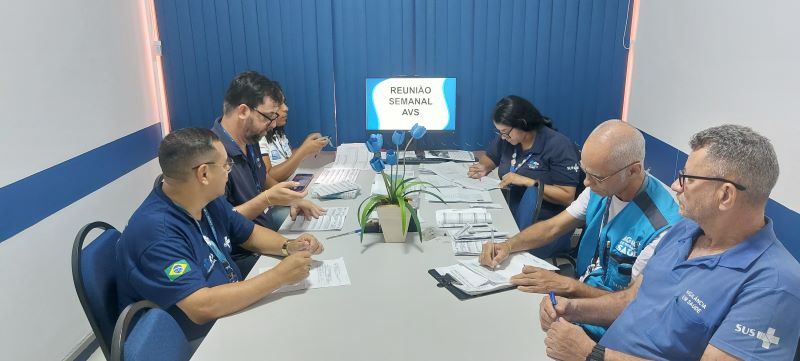 Reunião de equipe dos AVSs, objetivando o planejamento de novas ações no território. Responsável pelo encontro foi, Viviana Canuto Menezes.