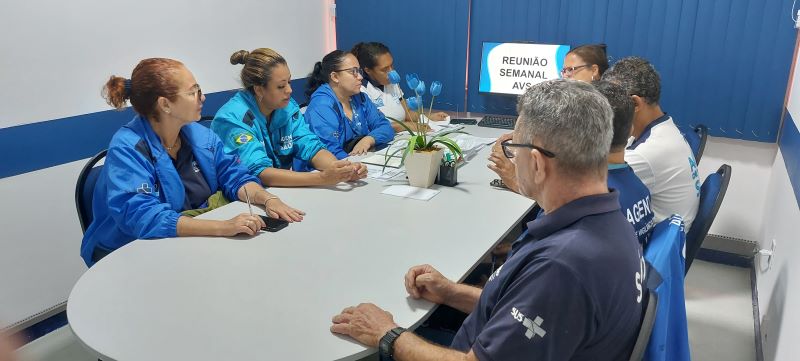 Reunião de equipe dos AVSs, com o objetivo de planejar novas ações no territórios de abrangência, como também as visitas a domicílio.