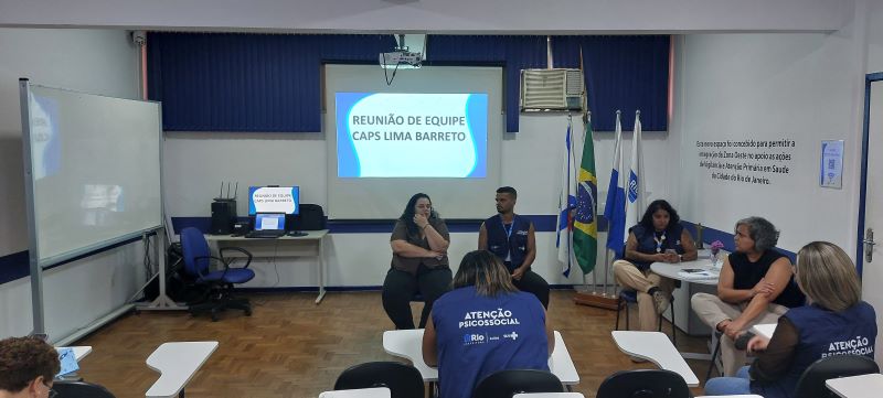 Reunião do CAPS Lima Barreto discussão de  casos clínicos com a atualização das terapêuticas empregadas nos atendimentos de cada paciente. 