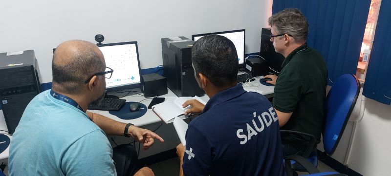 Equipe Educadores em Saúde - AP 5.1, na elaborações de novas linhas educativas para o ano de 2025, levando a promoção e prevenção da saúde.