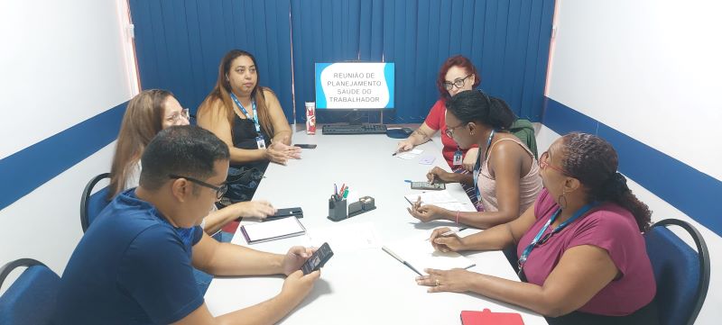 Reunião da Política de Saúde do Trabalhador e da Trabalhadora, com objetivo do planejamento e estruturação do CEREST.