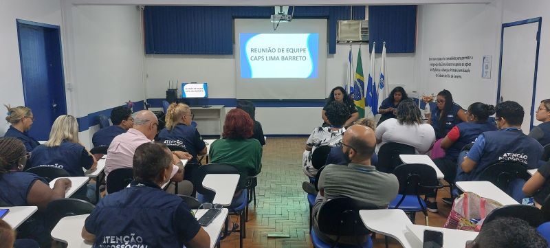 Reunião do CAPS Lima Barreto discussão de casos clínicos com a atualização das terapêuticas empregadas nos atendimentos de cada paciente. 