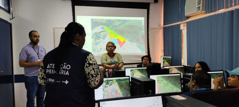 A oficina de territorialização tem o objetivo de delinear as microáreas dos territórios da Atenção Básica à Saúde.