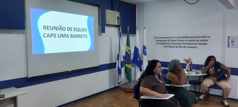 Reunião do CAPS Lima Barreto discussão de casos clínicos com a atualização das terapêuticas empregadas nos atendimentos de cada paciente. 