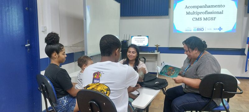 Orientações sobre o desenvolvimento do bebê.