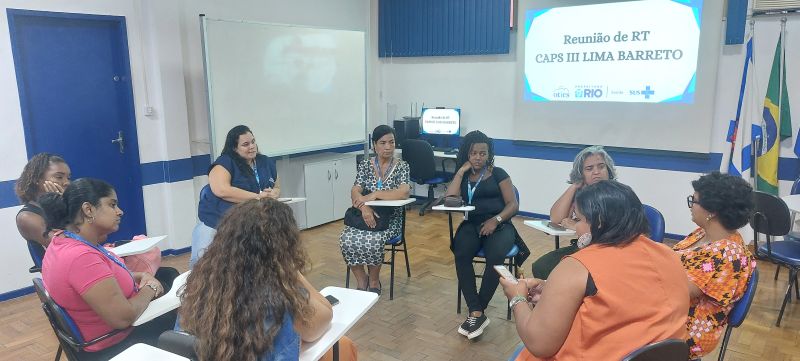 Reunião da Reunião da Equipe SRT Caps Lima Barreto com objetivo de afinar a comunicação e a organização do trabalho nas RTs.