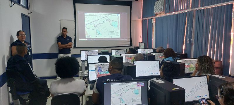 O projeto Mais Saúde com Agente (MSA), e uma parceria da UFRGS com Ministério da Saúde e Conasems para oferecimento de Curso Técnico em Agente Comunitário de Saúde, para os Agentes Comunitários de Saúde (ACS) e Curso Técnico em Vigilância em Saúde com Ênfase no Combate às Endemias, para os Agentes de Combate às Endemias (ACE).
