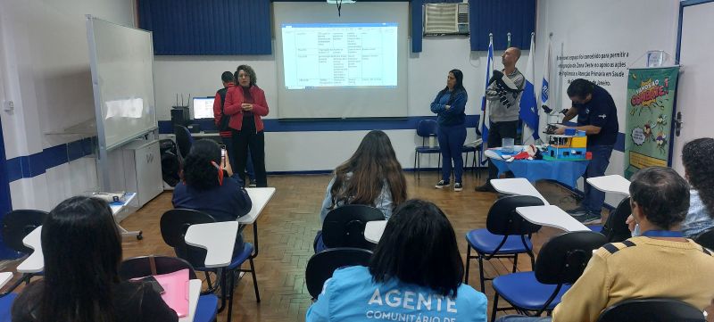 O projeto Mais Saúde com Agente (MSA), e uma parceria da UFRGS com Ministério da Saúde e Conasems para oferecimento de Curso Técnico em Agente Comunitário de Saúde, para os Agentes Comunitários de Saúde (ACS) e Curso Técnico em Vigilância em Saúde com Ênfase no Combate às Endemias, para os Agentes de Combate às Endemias (ACE).