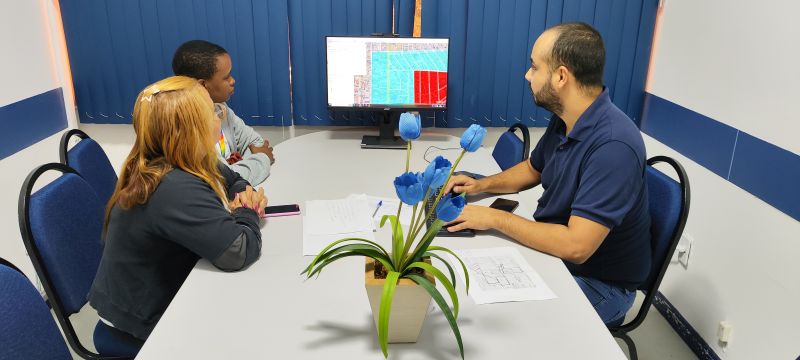 A oficina de territorialização tem o objetivo de delinear as microáreas dos territórios da Atenção Básica à Saúde.