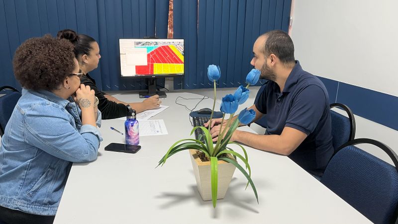 A oficina de territorialização tem o objetivo de delinear as microáreas dos territórios da Atenção Básica à Saúde.