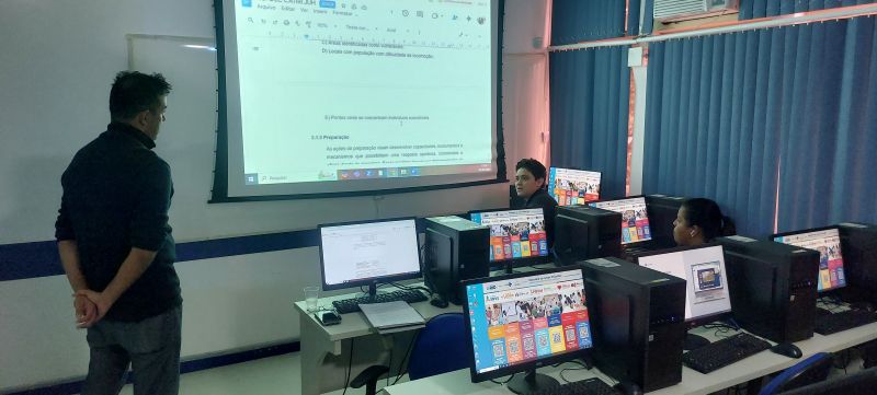 A construção de plano de contingência para desastres, objetiva capacitar os profissionais das unidades, no manejo de desastres.