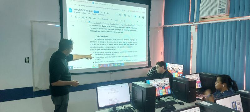 A construção de plano de contingência para desastres, objetiva capacitar os profissionais das unidades, no manejo de desastres.