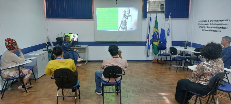 Reunião GT Iniquidade no SUS - objetivo de promover políticas e práticas que visem a equidade e a justiça social no acesso à saúde. 