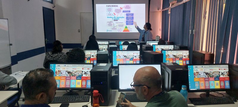 O projeto Mais Saúde com Agente (MSA), e uma parceria da UFRGS com Ministério da Saúde e Conasems para oferecimento de Curso Técnico em Agente Comunitário de Saúde, para os Agentes Comunitários de Saúde (ACS) e Curso Técnico em Vigilância em Saúde com Ênfase no Combate às Endemias, para os Agentes de Combate às Endemias (ACE).