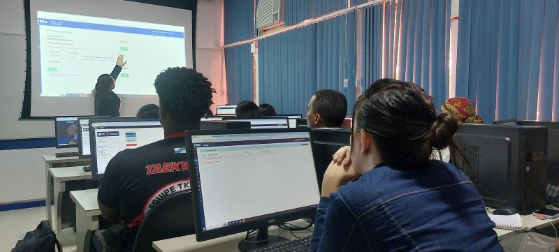 Capacitação Prontuário Carioca de Saúde Mental (PCSM), Sistema digital que unifica prontuários da rede de saúde mental do Rio, integrando dados de quase 100 mil pacientes para melhorar atendimento, planejamento de políticas públicas e solução de emergências.