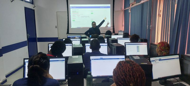 Capacitação Prontuário Carioca de Saúde Mental (PCSM), Sistema digital que unifica prontuários da rede de saúde mental do Rio, integrando dados de quase 100 mil pacientes para melhorar atendimento, planejamento de políticas públicas e solução de emergências.