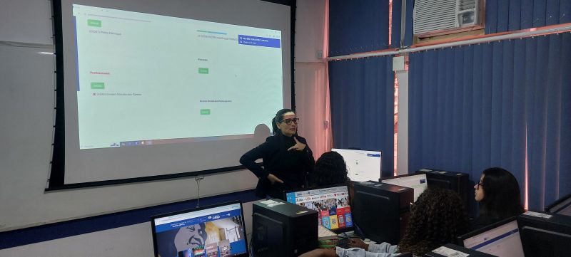 Capacitação Prontuário Carioca de Saúde Mental (PCSM), Sistema digital que unifica prontuários da rede de saúde mental do Rio, integrando dados de quase 100 mil pacientes para melhorar atendimento, planejamento de políticas públicas e solução de emergências.