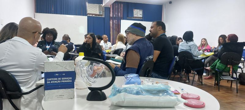 Treinamento de DIU para Enfermeiros e Médicos das Unidades de Atenção Primária da AP 5.1, Educação Permanente.