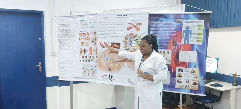 O Grupo de Hiperdia é um programa de acompanhamento de pacientes com diabetes e/ou hipertensão arterial na Atenção Primária à Saúde.