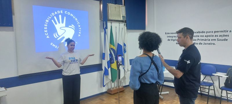 Curso Básico II de Libras - 2ª Aula,, público alvo profissionais da APS, o objetivo é a promoção do ensino da Língua Brasileira de Sinais.