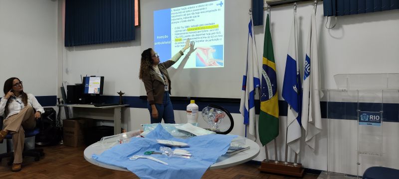 Treinamento de DIU para Enfermeiros e Médicos das Unidades de Atenção Primária da AP 5.1, Educação Permanente.