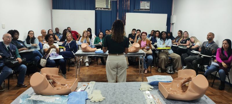 Treinamento de DIU para Enfermeiros e Médicos das Unidades de Atenção Primária da AP 5.1, Educação Permanente.
