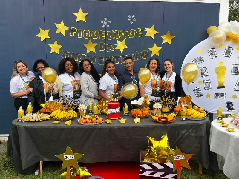 Piquenique da Amamentação", um tema importante devido aos seus inúmeros benefícios para a saúde do bebê e da mãe, além de seu impacto positivo no desenvolvimento infantil e na sociedade.