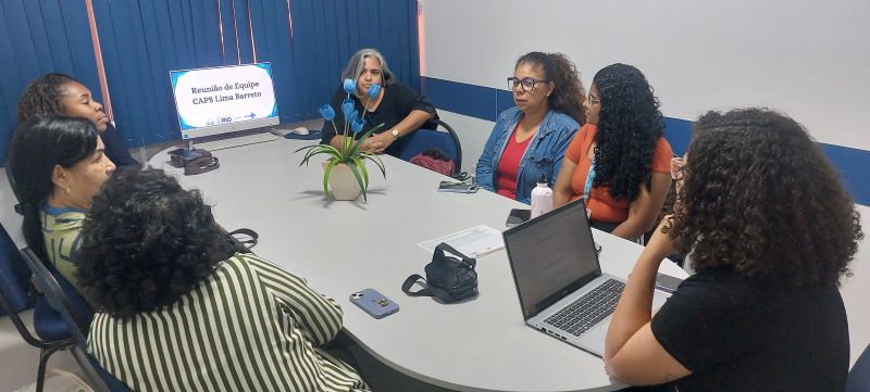 Reunião da Reunião da Equipe SRT Caps Lima Barreto com objetivo de afinar a comunicação e a organização do trabalho nas RTs.