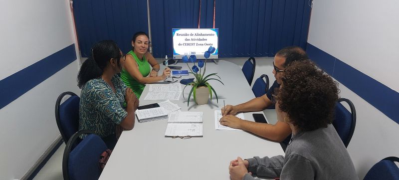 Reunião de Alinhamento das Atividades do Cerest Zona Oeste, bjetivo definir e organizar as atividades a serem desenvolvidas pelo centro.