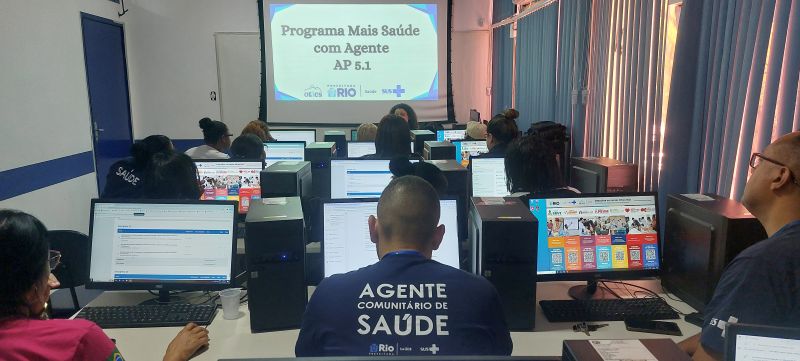 O projeto Mais Saúde com Agente (MSA), e uma parceria da UFRGS com Ministério da Saúde e Conasems para oferecimento de Curso Técnico em Agente Comunitário de Saúde, para os Agentes Comunitários de Saúde (ACS) e Curso Técnico em Vigilância em Saúde com Ênfase no Combate às Endemias, para os Agentes de Combate às Endemias (ACE).