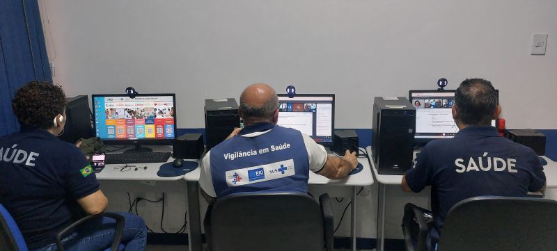 Leishmaniose Visceral Humana, a transmissão acontece quando fêmeas infectadas picam cães ou outros animais infectados e depois picam o homem.