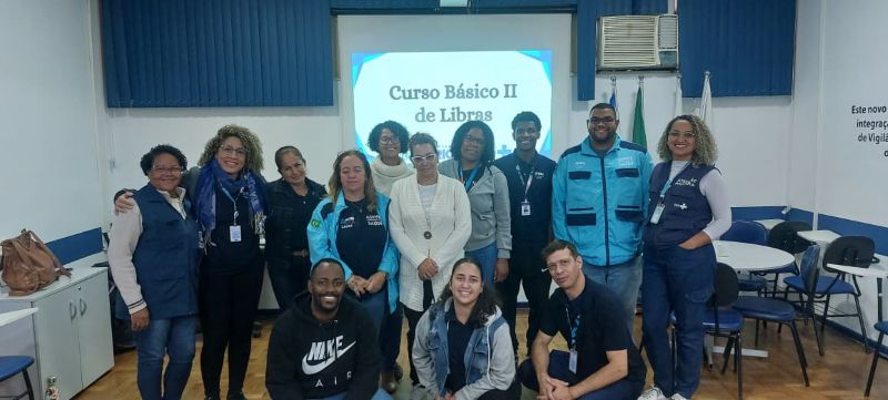 Curso Básico II de Libras - 5ª Aula,, público alvo profissionais da APS, o objetivo é a promoção do ensino da Língua Brasileira de Sinais.