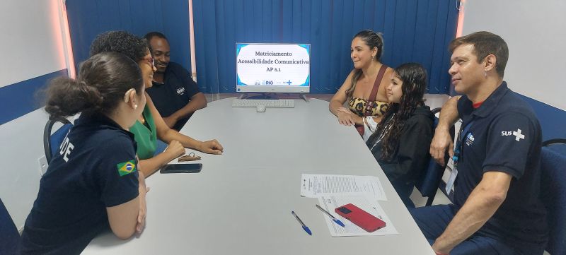 Acessibilidade Comunicativa no SUS - é a eliminação de barreiras na comunicação para que todas as pessoas, com ou sem deficiência, possam interagir e ter acesso a informações de forma eficaz.