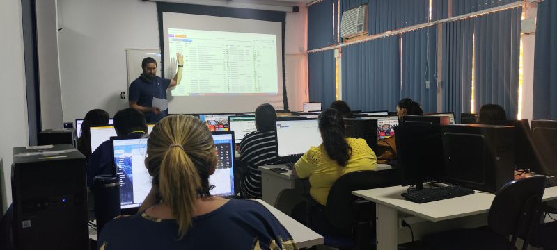 Treinamento MEDIREC - Plataforma de apoio à regulação em saúde, que integra informações e otimiza a comunicação entre profissionais.